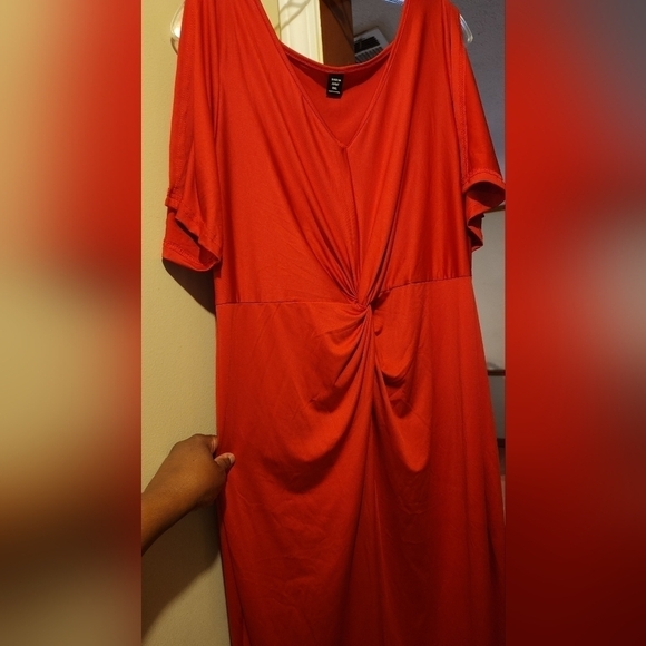 Red dress with slit sleeves. I accept offers - Picture 6 of 7